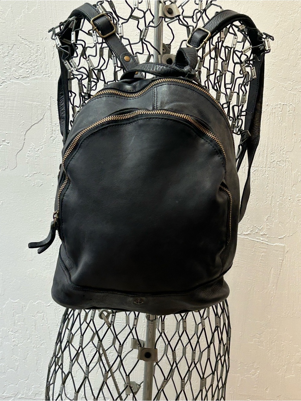 Harbour 2nd Black Leather Backpack Purse Convertible Bag